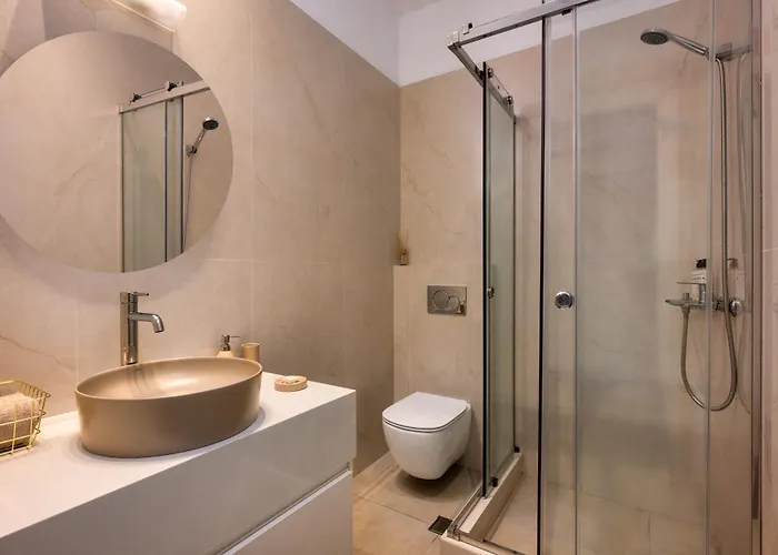 Montrez Santorini * Mesaria